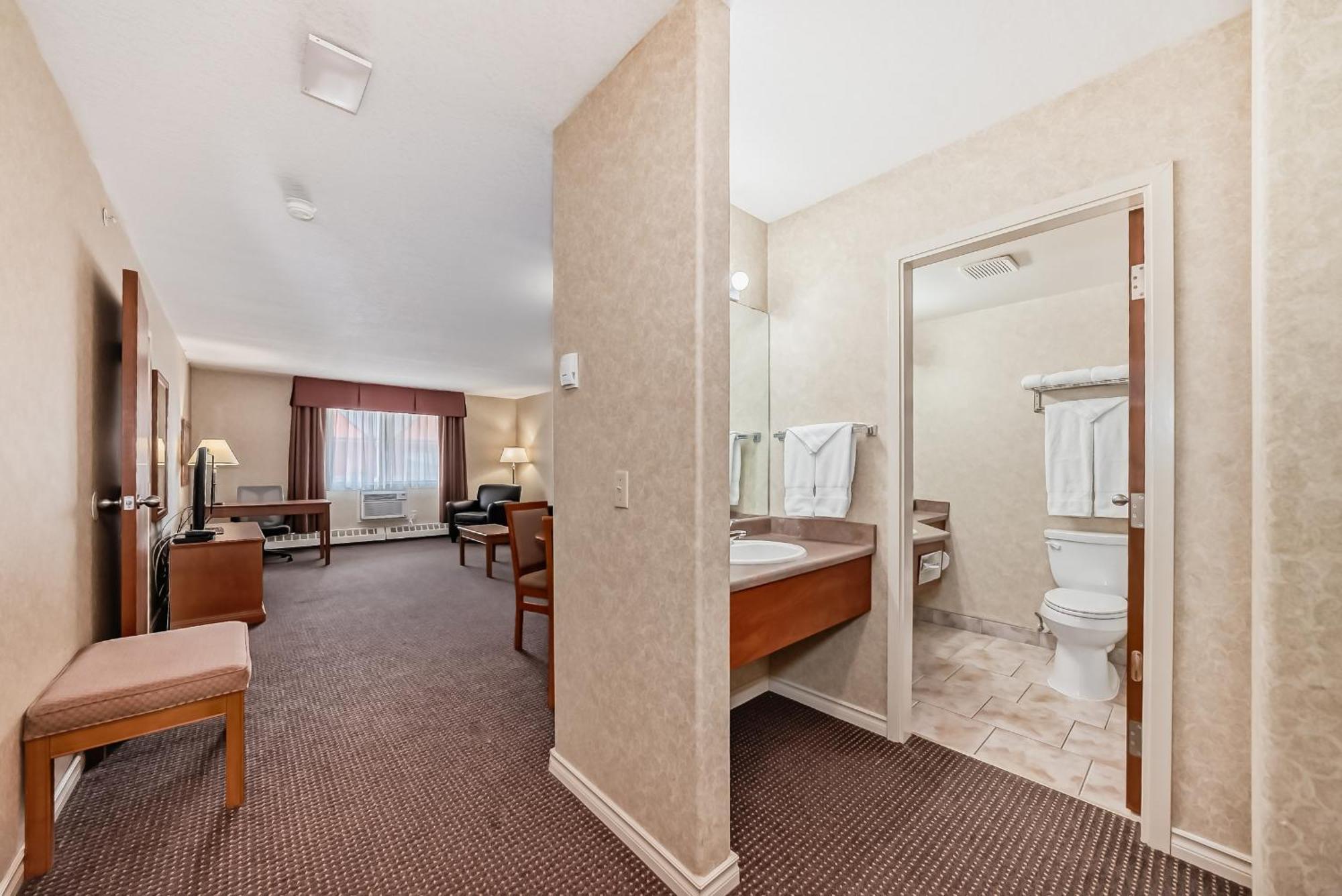 Stony Plain Inn & Suites Eksteriør billede