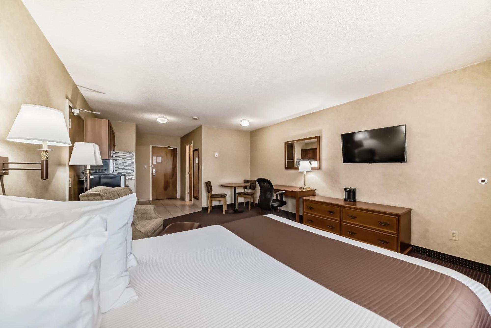 Stony Plain Inn & Suites Eksteriør billede